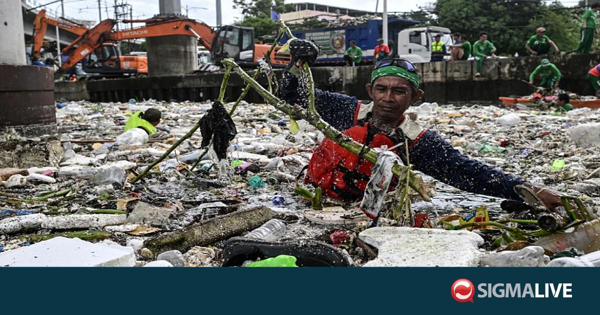 &Sigma;&omicron;&kappa;&alpha;&rho;&iota;&sigma;&tau;&iota;&kappa;έ&sigmaf; &epsilon;&iota;&kappa;ό&nu;&epsilon;&sigmaf; &alpha;&pi;ό &tau;&iota;&sigmaf; &Phi;&iota;&lambda;&iota;&pi;&pi;ί&nu;&epsilon;&sigmaf;: Tό&nu;&omicron;&iota; &sigma;&kappa;&omicron;&upsilon;&pi;&iota;&delta;&iota;ώ&nu; έ&phi;&rho;&alpha;&xi;&alpha;&nu; &pi;&omicron;&tau;ά&mu;&iota;&alpha;
