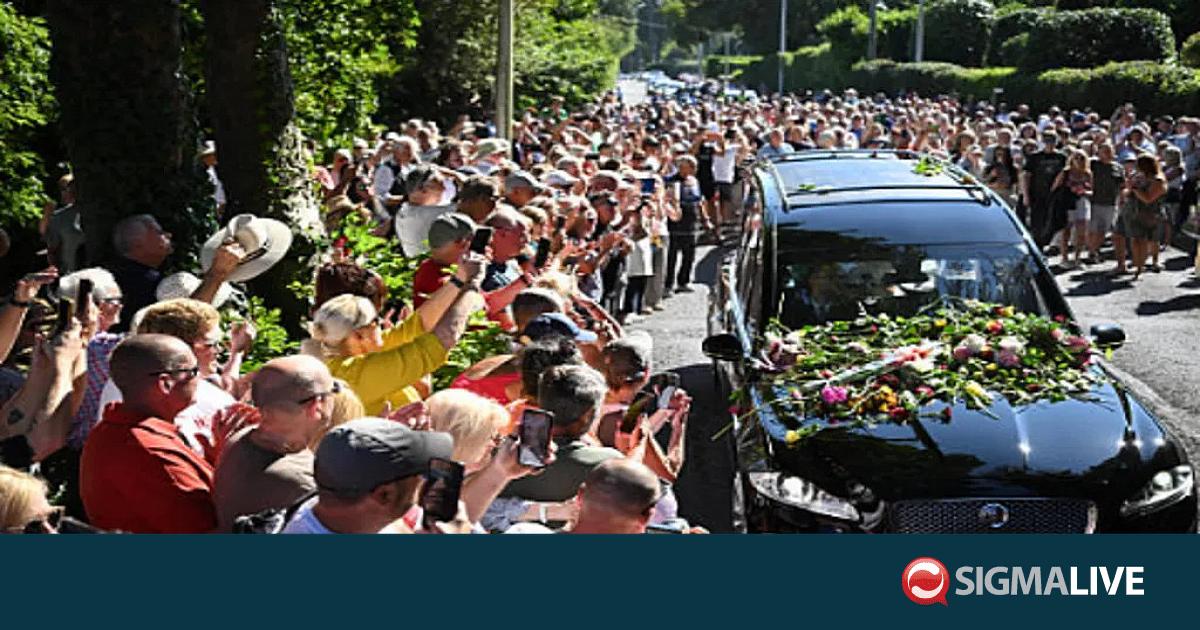 &Omicron;&upsilon;&alpha;&lambda;ί&alpha;: &Chi;&iota;&lambda;&iota;ά&delta;&epsilon;&sigmaf; &sigma;&tau;&omicron;&upsilon;&sigmaf; &delta;&rho;ό&mu;&omicron;&upsilon;&sigmaf; &gamma;&iota;&alpha; &tau;&omicron; &tau;&epsilon;&lambda;&epsilon;&upsilon;&tau;&alpha;ί&omicron; &alpha;&nu;&tau;ί&omicron; &sigma;&tau;&eta;&nu; &Mu;&pi;ό&nu;&iota; &Tau;ά&iota;&lambda;&epsilon;&rho; (vid)