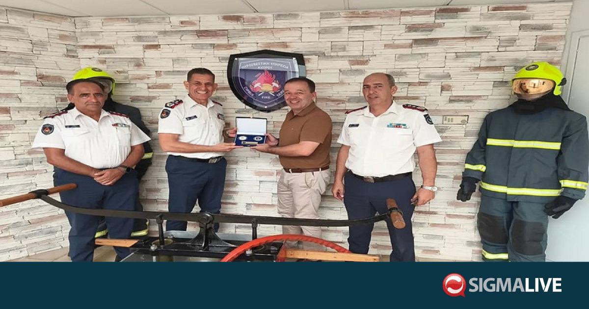 &Sigma;&upsilon;&nu;ά&nu;&tau;&eta;&sigma;&eta; &Lambda;&omicron;&gamma;&gamma;ί&nu;&omicron;&upsilon; &mu;&epsilon; &tau;&omicron;&nu; &nu;έ&omicron; &Alpha;&sigma;&tau;&upsilon;&nu;&omicron;&mu;&iota;&kappa;ό &Alpha;&kappa;ό&lambda;&omicron;&upsilon;&theta;&omicron; &tau;&eta;&sigmaf; &Gamma;&alpha;&lambda;&lambda;&iota;&kappa;ή&sigmaf; &Pi;&rho;&epsilon;&sigma;&beta;&epsilon;ί&alpha;&sigmaf;