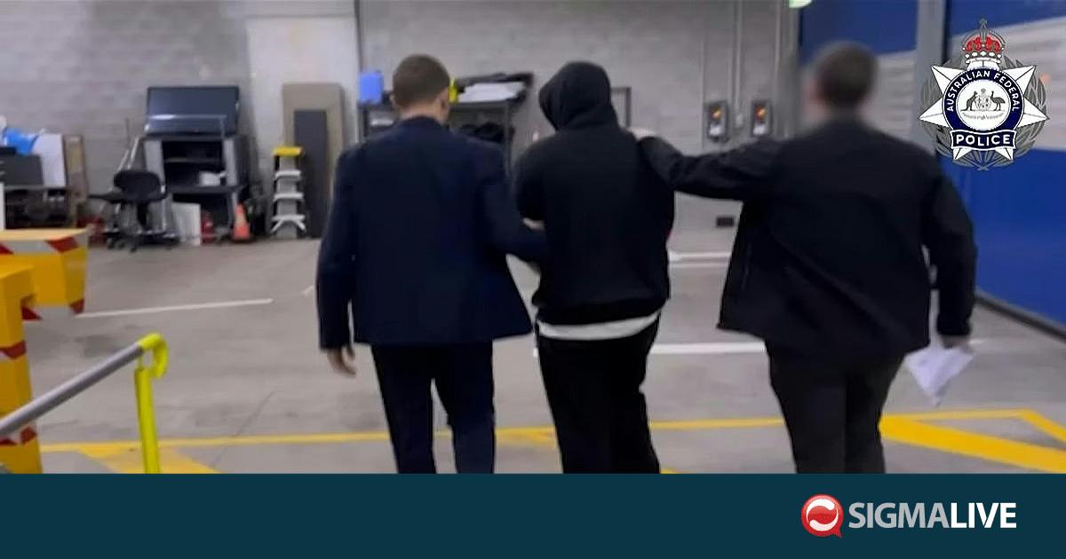 &Alpha;&upsilon;&sigma;&tau;&rho;&alpha;&lambda;ί&alpha;: &Chi;&epsilon;&iota;&rho;&omicron;&pi;έ&delta;&epsilon;&sigmaf; &sigma;&epsilon; ά&nu;&delta;&rho;&alpha; &gamma;&iota;&alpha; &pi;&lambda;&eta;&rho;&omicron;&phi;&omicron;&rho;&iota;έ&sigmaf; &omicron;&upsilon;&kappa;&rho;&alpha;&nu;&iota;&kappa;ώ&nu; &delta;&upsilon;&nu;ά&mu;&epsilon;&omega;&nu; &sigma;&epsilon; &Rho;&omega;&sigma;ί&alpha;