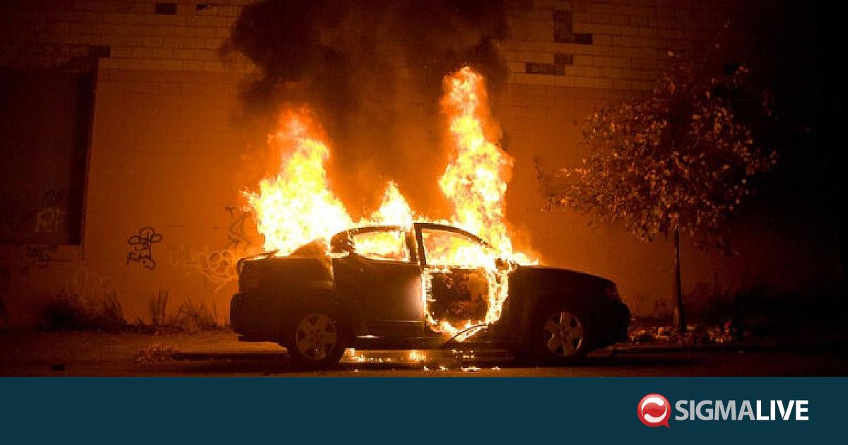 &Sigma;&tau;&iota;&sigmaf; &phi;&lambda;ό&gamma;&epsilon;&sigmaf; &delta;ύ&omicron; &omicron;&chi;ή&mu;&alpha;&tau;&alpha; &sigma;&tau;&omicron; &Delta;ά&lambda;&iota;