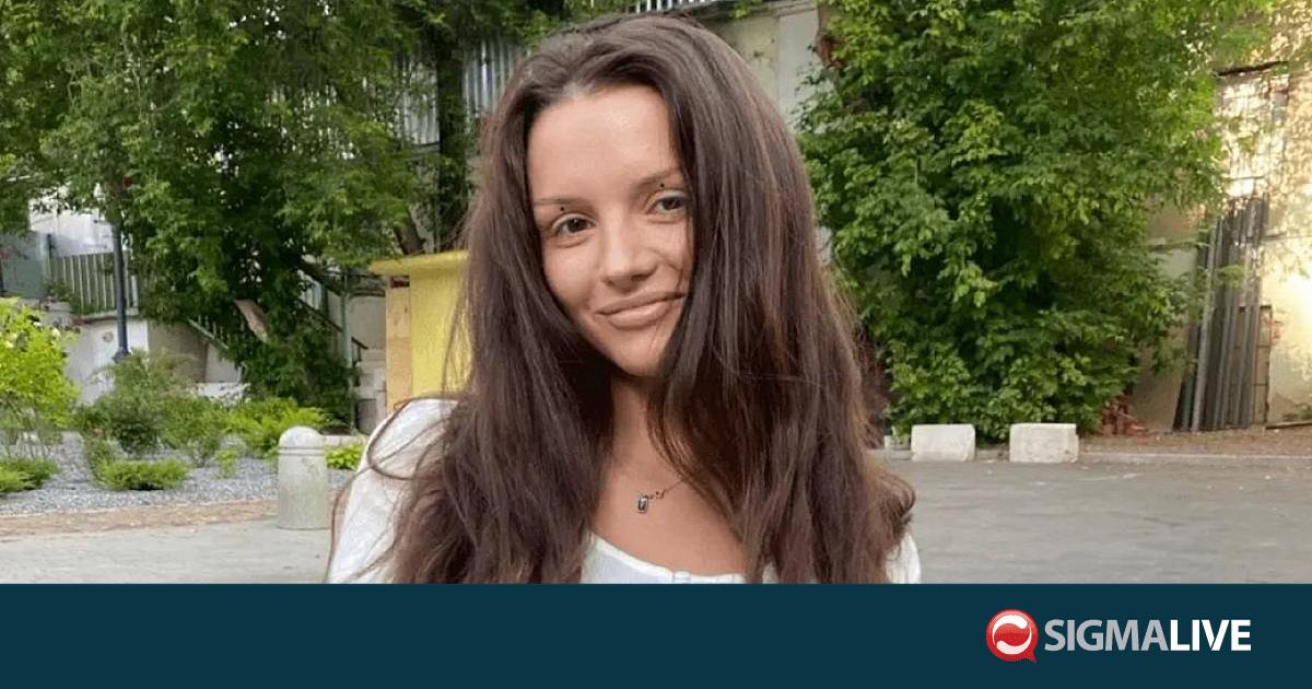 &Rho;&omega;&sigma;ί&alpha;: &Pi;&rho;ώ&eta;&nu; &mu;έ&lambda;&omicron;&sigmaf; &tau;&omega;&nu; Pussy Riot &pi;&alpha;&rho;&alpha;&delta;έ&chi;&tau;&eta;&kappa;&epsilon; ό&tau;&iota; &sigma;&upsilon;&nu;&epsilon;&rho;&gamma;&alpha;&zeta;ό&tau;&alpha;&nu; &mu;&epsilon; &tau;&eta; FSB