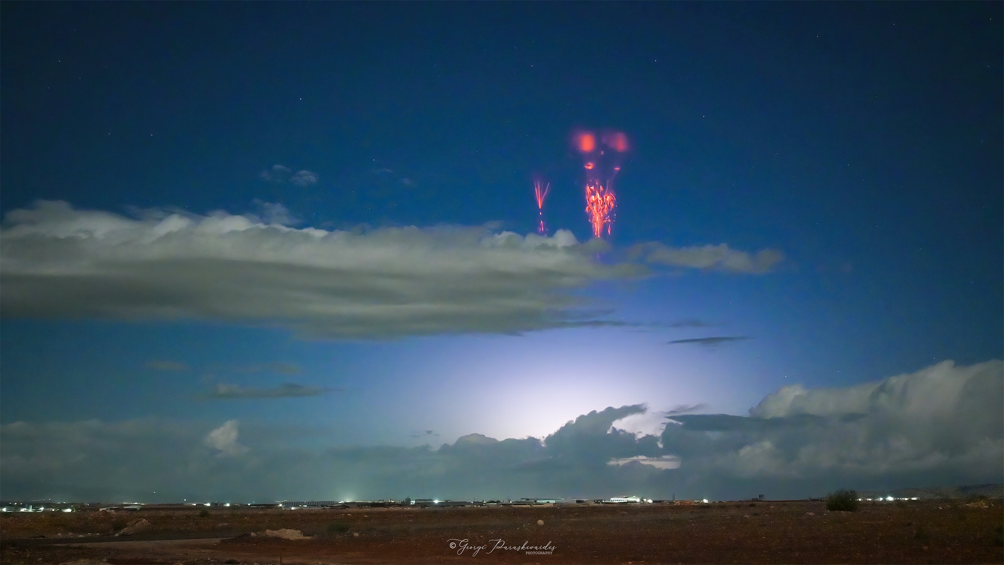 Εμφανίστηκαν Red Sprites στον ουρανό της Κύπρου-Η εξήγηση του φαινομένου (PIC) Εμφανίστηκαν Red Sprites στον ουρανό της Κύπρου-Η εξήγηση του φαινομένου (PIC)
