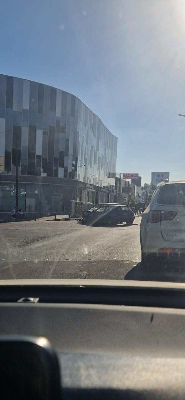 ΦΩΤΟ: Οδική σύγκρουση δύο οχημάτων στη Λεωφόρο Αρχ. Μακαρίου στη Λακατάμεια ΦΩΤΟ: Οδική σύγκρουση δύο οχημάτων στη Λεωφόρο Αρχ. Μακαρίου στη Λακατάμεια