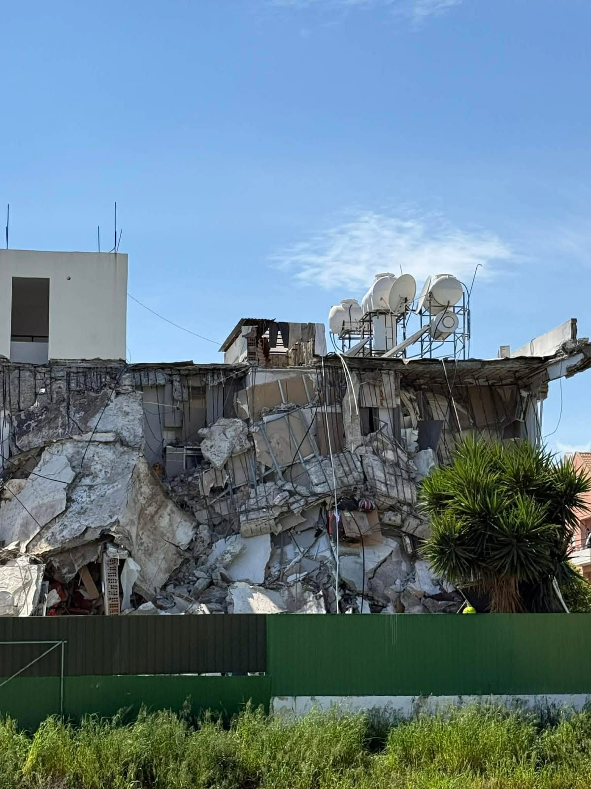 Κύπρος: Στο νοσοκομείο 4 άτομα από κατάρρευση κτηρίου στη Γερμασόγεια - Οι νεότερες πληροφορίες